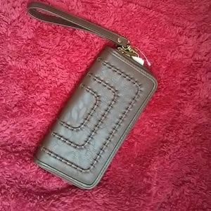 ❤Cute brown Wallet Wristlet